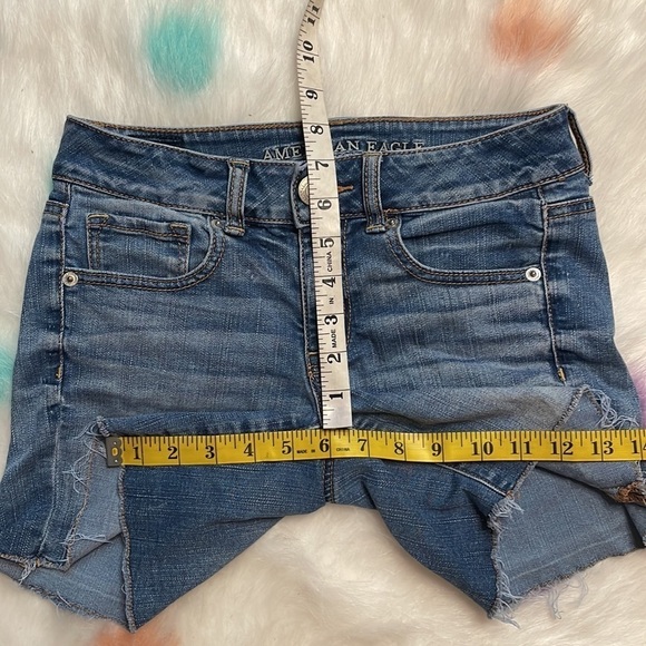 AMERICAN Eagle Super Stretch Midi Blue Jean Shorts - Picture 7 of 7